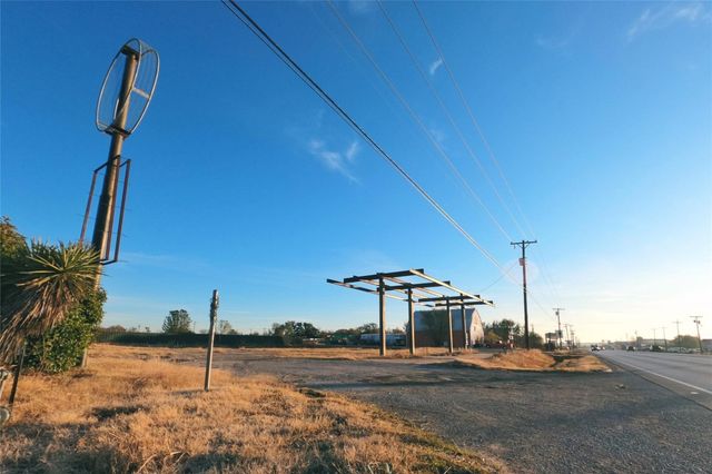 3805 Highway 180 E, Mineral Wells, TX 76067