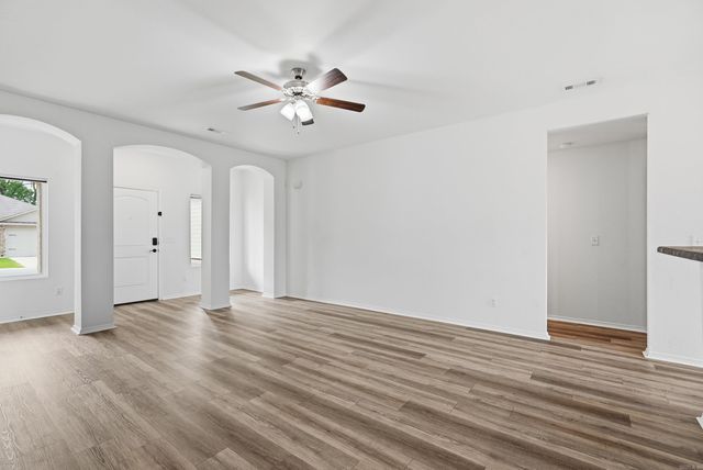 1375 Meadows Drive, Benton, AR 72019