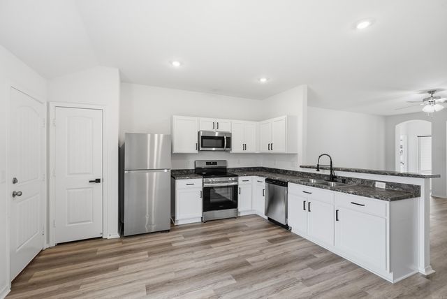 1375 Meadows Drive, Benton, AR 72019
