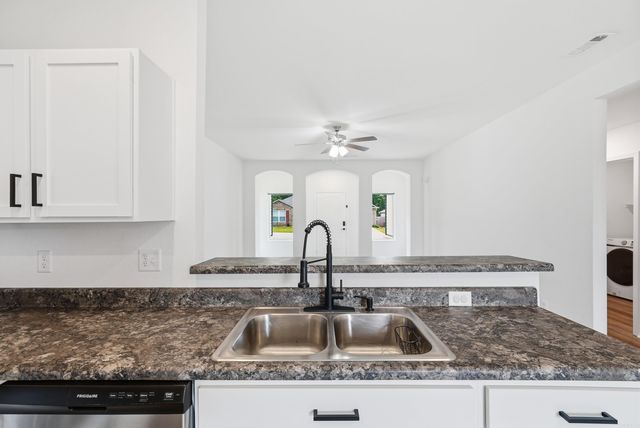 1375 Meadows Drive, Benton, AR 72019