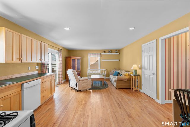 58 Kenmore Avenue, Waterbury, CT 06708