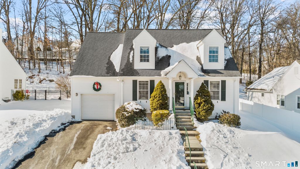 58 Kenmore Avenue, Waterbury, CT 06708