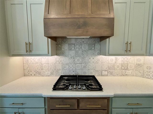 2509 Crystal Creek Drive, Yukon, OK 73099