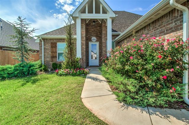 2509 Crystal Creek Drive, Yukon, OK 73099