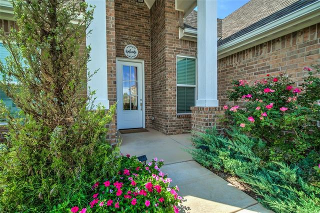 2509 Crystal Creek Drive, Yukon, OK 73099