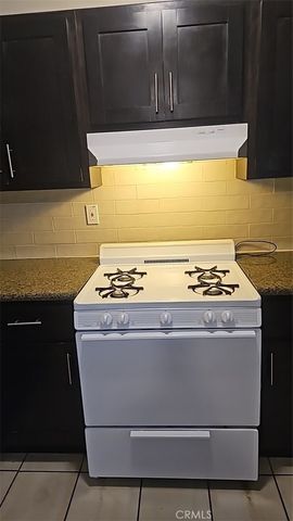 812 E 76th, Los Angeles, CA 90001