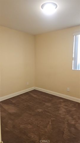 812 E 76th, Los Angeles, CA 90001