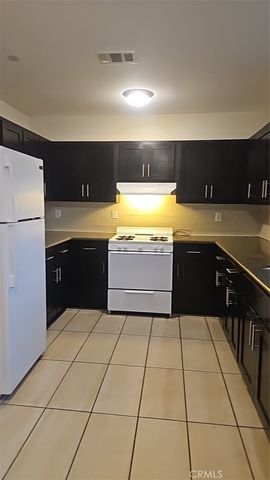 812 E 76th, Los Angeles, CA 90001