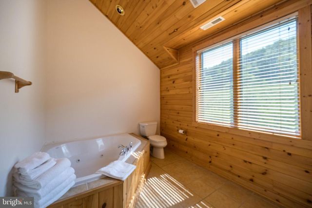 25 CEDAR SHORES DR, Mc Henry, MD 21541