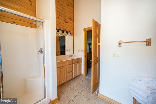 25 CEDAR SHORES DR, Mc Henry, MD 21541