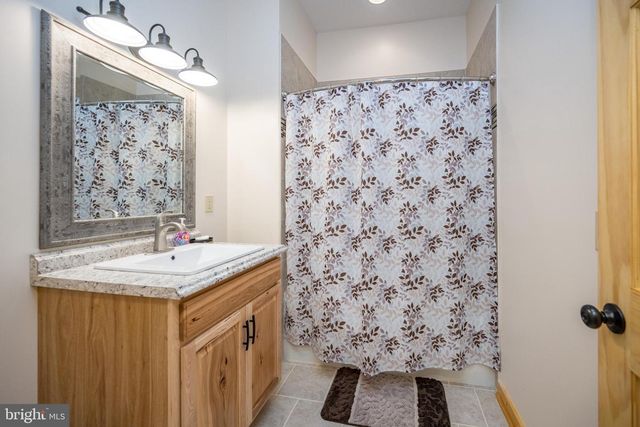 25 CEDAR SHORES DR, Mc Henry, MD 21541