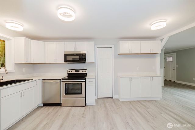 80 E Jody Lynn Lane, Belfair, WA 98528