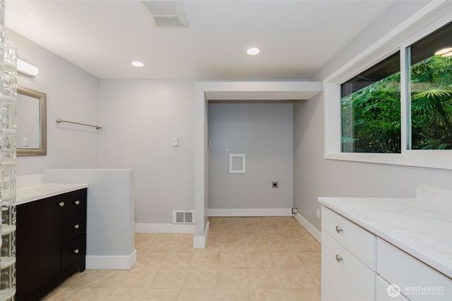 80 E Jody Lynn Lane, Belfair, WA 98528