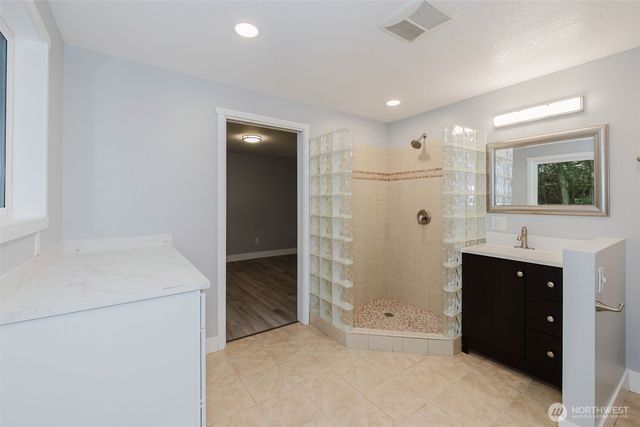 80 E Jody Lynn Lane, Belfair, WA 98528