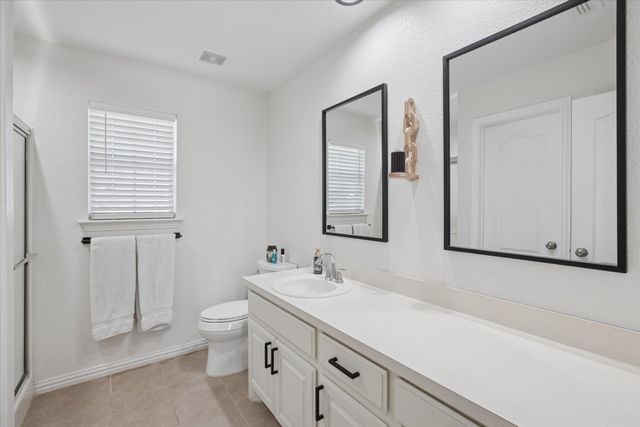 1303 Hutchins Lane, Reno, TX 76082