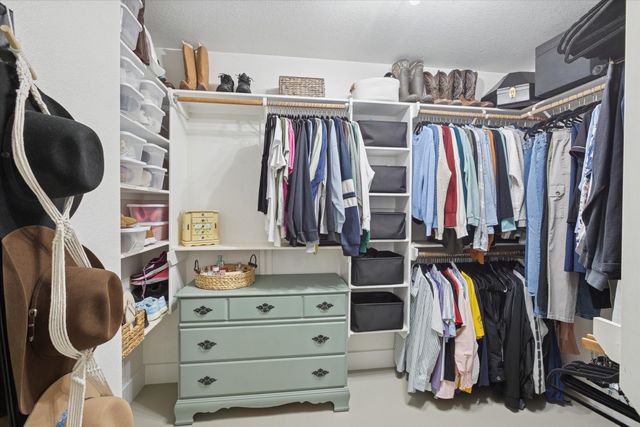 1303 Hutchins Lane, Reno, TX 76082