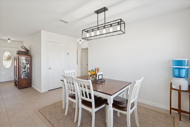 1303 Hutchins Lane, Reno, TX 76082