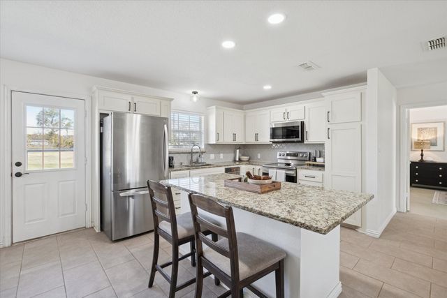 1303 Hutchins Lane, Reno, TX 76082