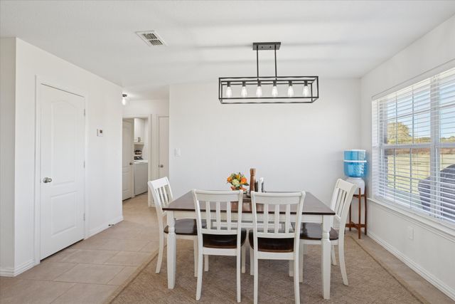 1303 Hutchins Lane, Reno, TX 76082