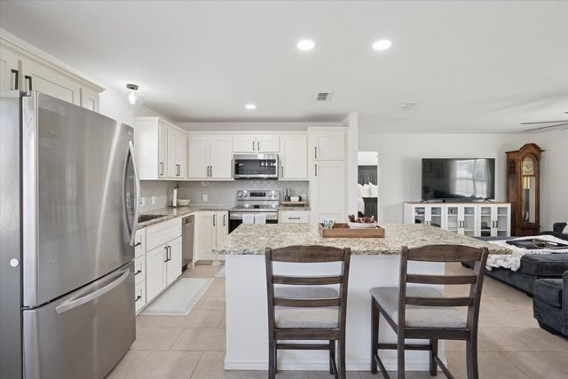 1303 Hutchins Lane, Reno, TX 76082