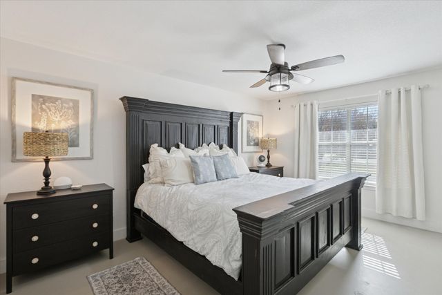 1303 Hutchins Lane, Reno, TX 76082