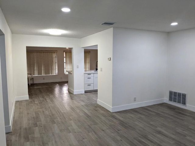 4906 NW 53rd Court, Tamarac, FL 33319