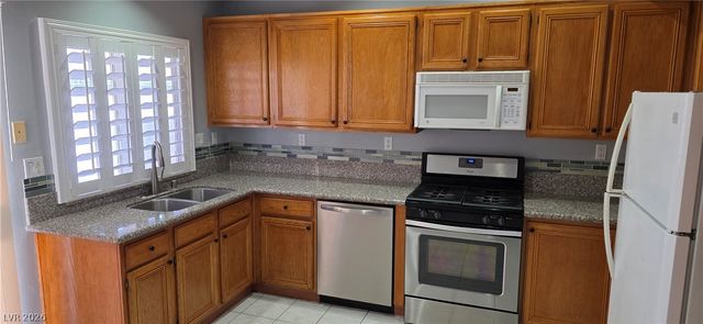 9007 Dulcimer Lane, Las Vegas, NV 89123