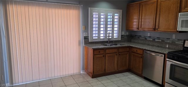 9007 Dulcimer Lane, Las Vegas, NV 89123