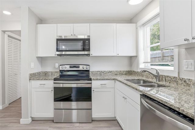 997 CEDARWOOD AVENUE, Dunedin, FL 34698