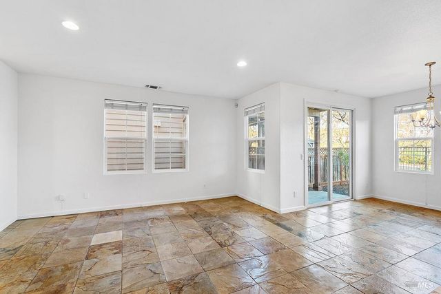 8356 Bennington Ct, Vallejo, CA 94591