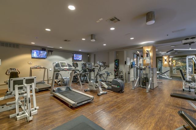 1803 Broadway Apt 527, Nashville, TN 37203