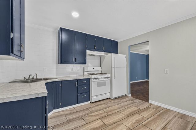4609 Clarendon Avenue, Fort Smith, AR 72904