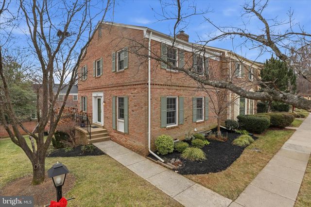 9311 CLANBROOK CT, Fairfax, VA 22031