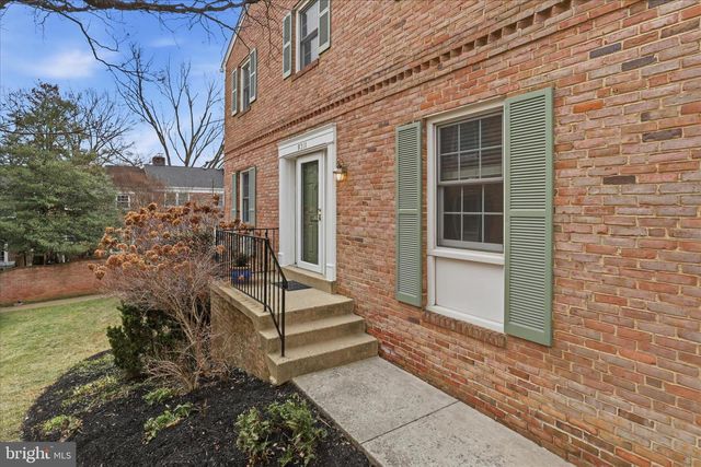 9311 CLANBROOK CT, Fairfax, VA 22031