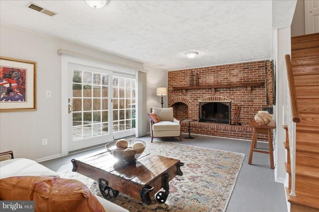 9311 CLANBROOK CT, Fairfax, VA 22031