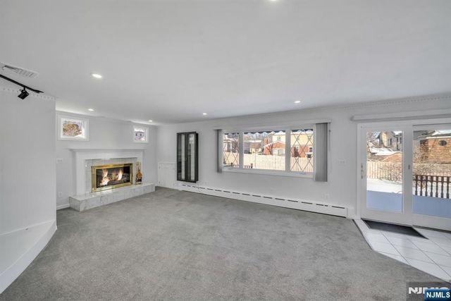 231 Hillside Avenue, Paramus, NJ 07652