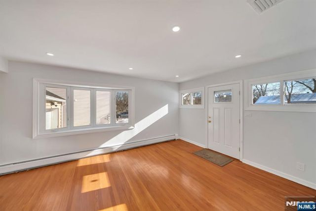 231 Hillside Avenue, Paramus, NJ 07652