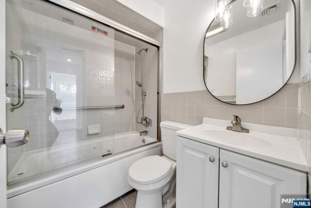 231 Hillside Avenue, Paramus, NJ 07652