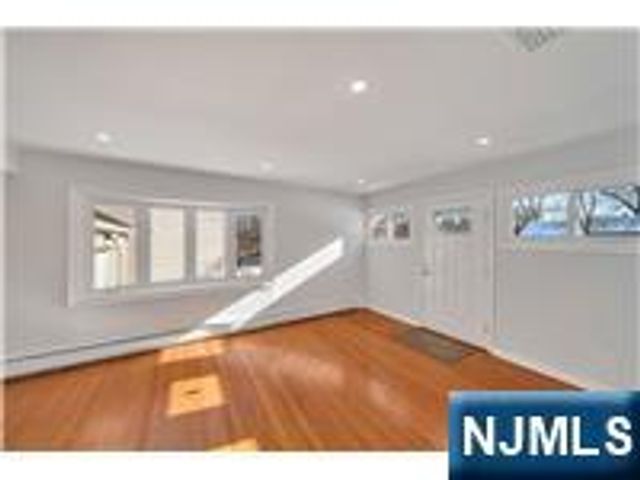 231 Hillside Avenue, Paramus, NJ 07652
