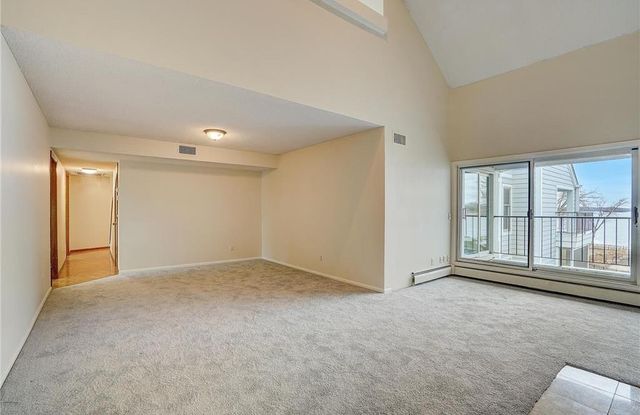 603 Lake Street 307, Excelsior, MN 55331
