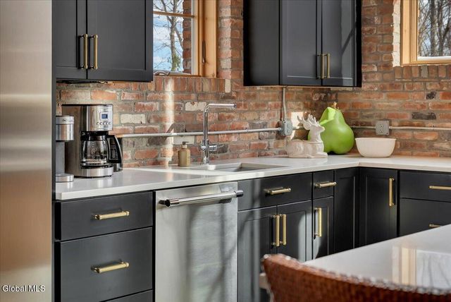 331 Vly Road, Colonie, NY 12309