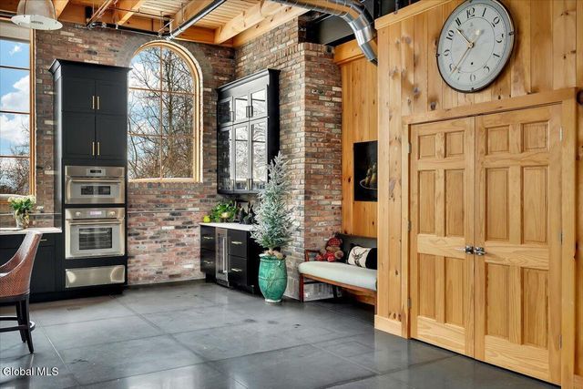 331 Vly Road, Colonie, NY 12309