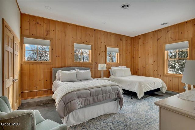 331 Vly Road, Colonie, NY 12309