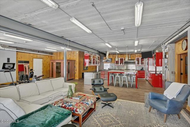 331 Vly Road, Colonie, NY 12309