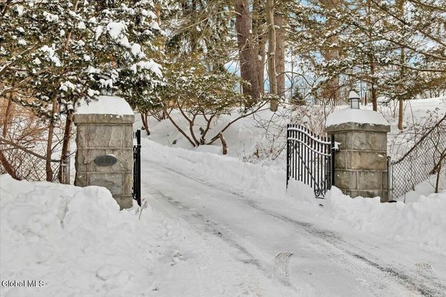 331 Vly Road, Colonie, NY 12309