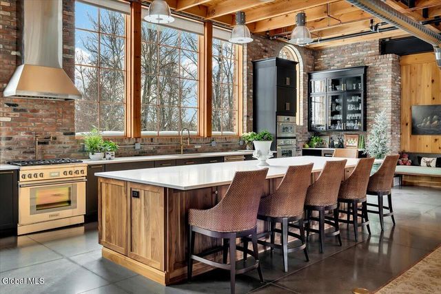 331 Vly Road, Colonie, NY 12309