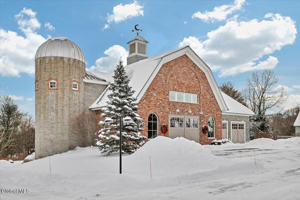 331 Vly Road, Colonie, NY 12309