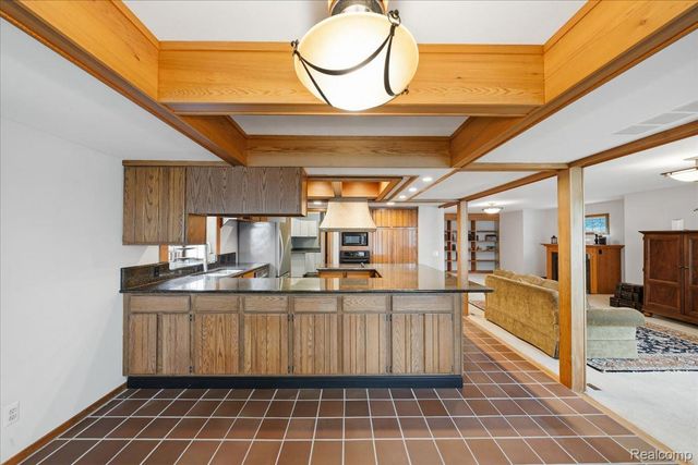7115 Locklin, West Bloomfield Charter Township, MI 48324