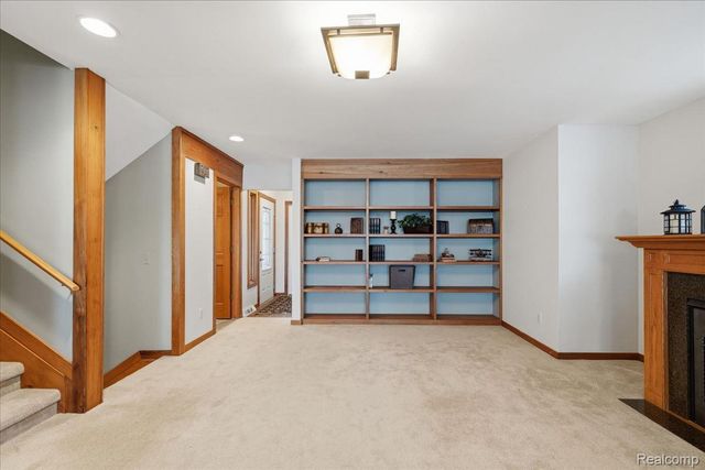 7115 Locklin, West Bloomfield Charter Township, MI 48324