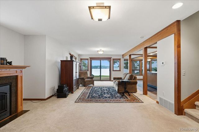 7115 Locklin, West Bloomfield Charter Township, MI 48324